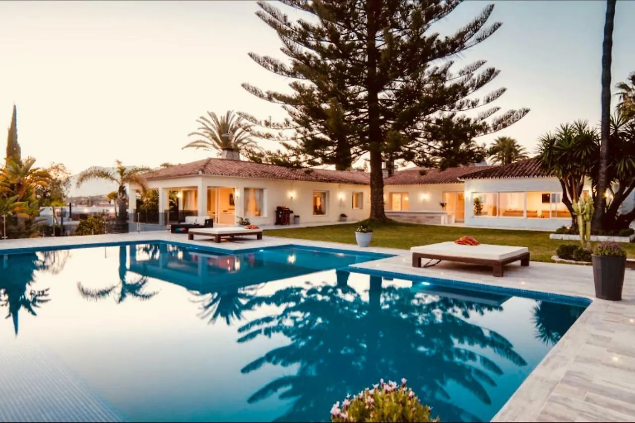 Villa Issabella Marbella 0*,