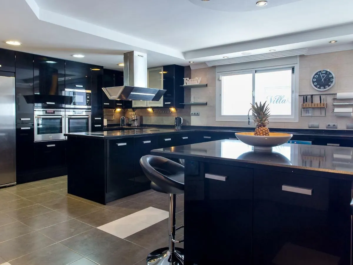 Villa Issabella Marbella Spain